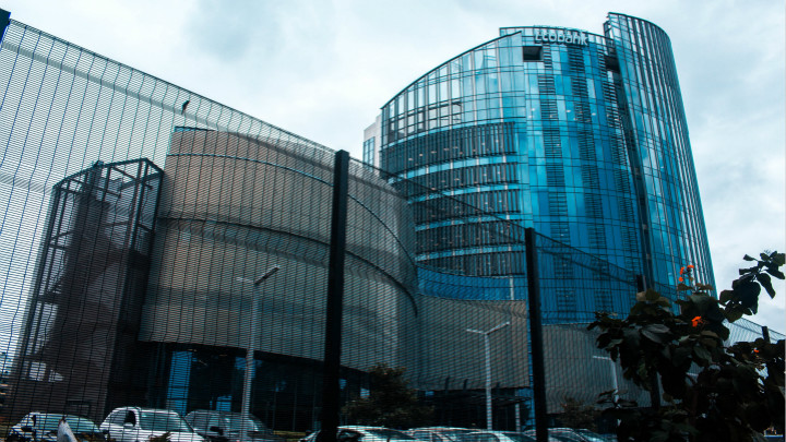 yinhang_1_720X405.jpg