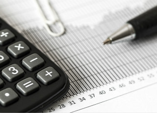 accounting-analytics-balance-black-and-white-209224_meitu_15.jpg