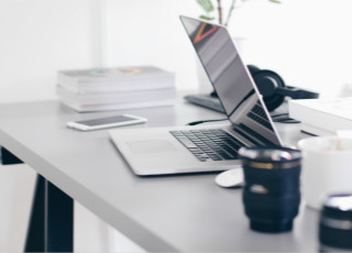 books-business-computer-connection-459654_meitu_23.jpg